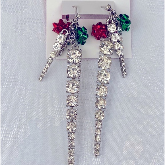 New BETSEY JOHNSON
Icicle Drop Earrings - Picture 4 of 8